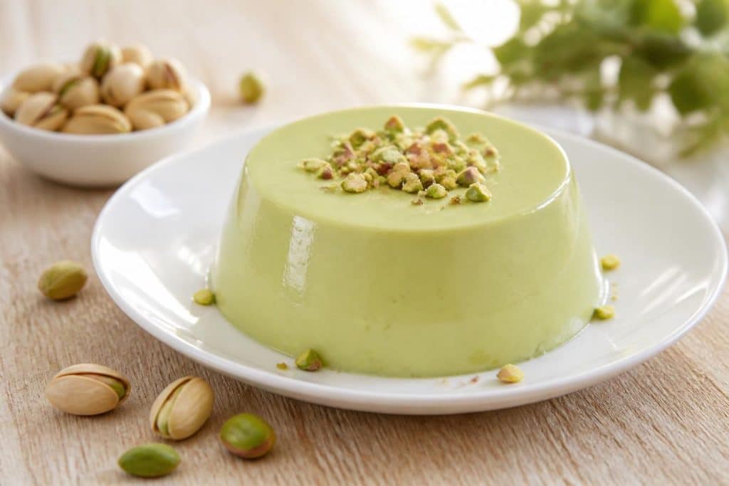 découvrez notre recette facile et rapide pour un flan pistache crémeux, parfait pour un dessert gourmand et réussi en un rien de temps.